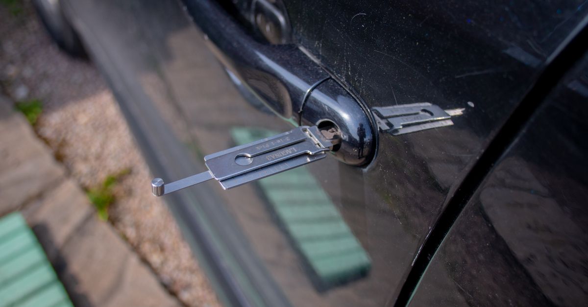 Broken Key Extraction — Jacksonville Locksmith
